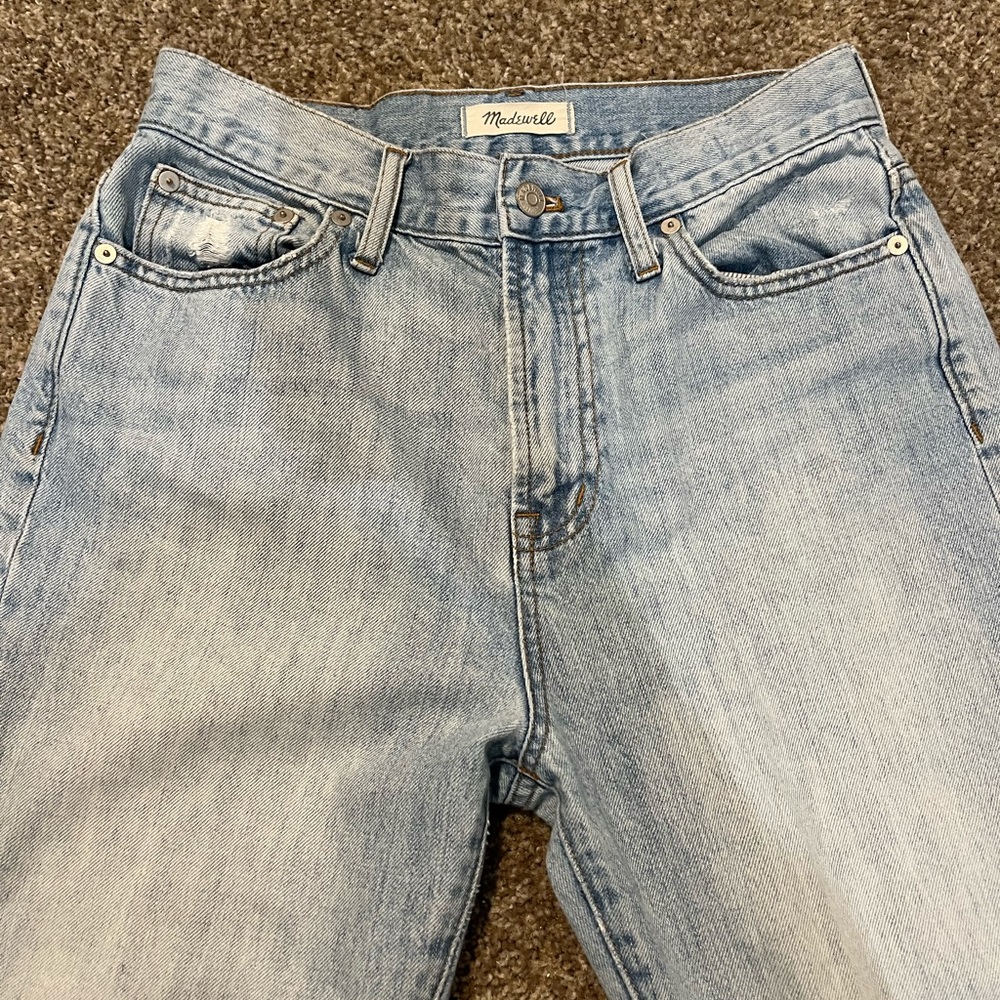 Madewell light wash high rise mom jeans size 28 (size 6)